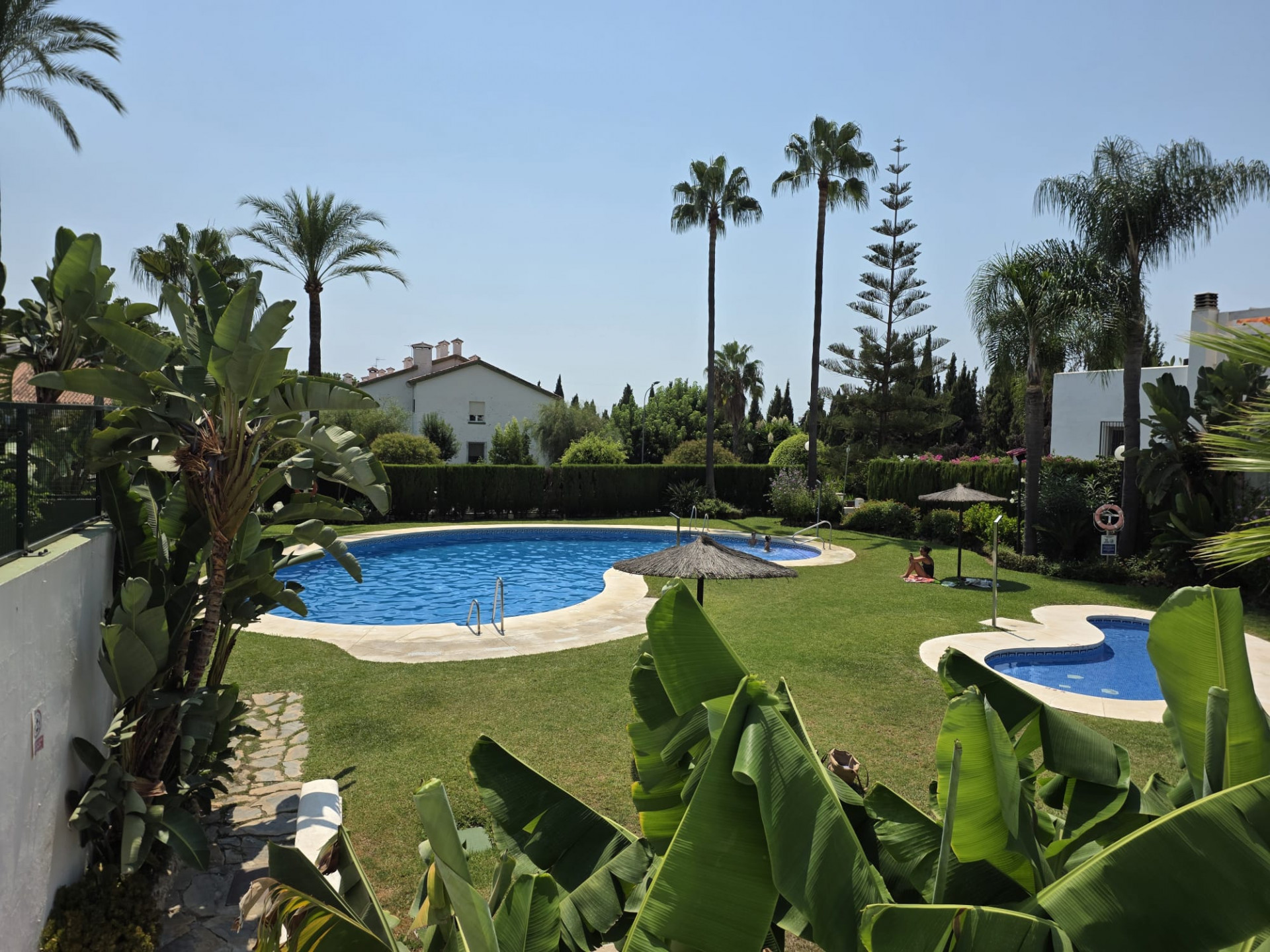 Редова къща за продажба в Nagueles, Marbella