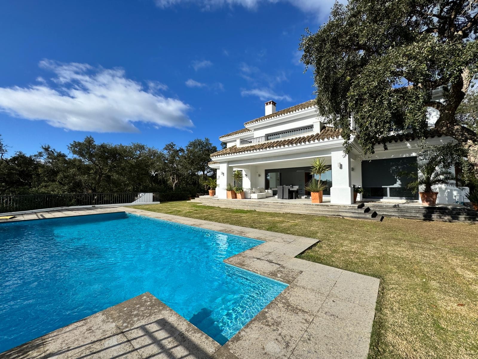 5 Bedroom Villa in San Roque - Photo 6