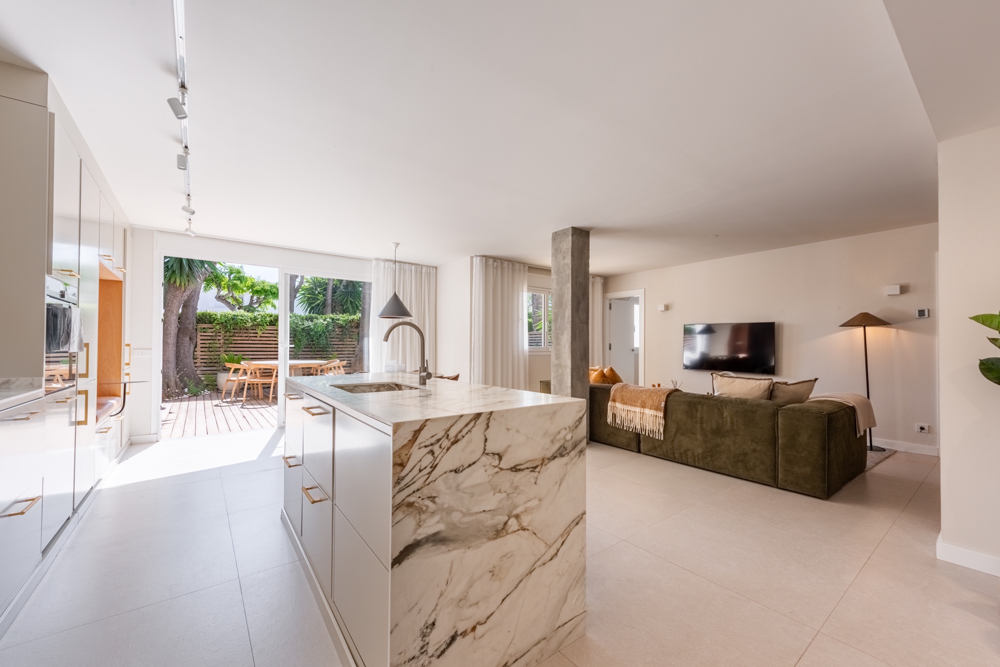 Lejlighed til salg i Nueva Andalucia, Marbella