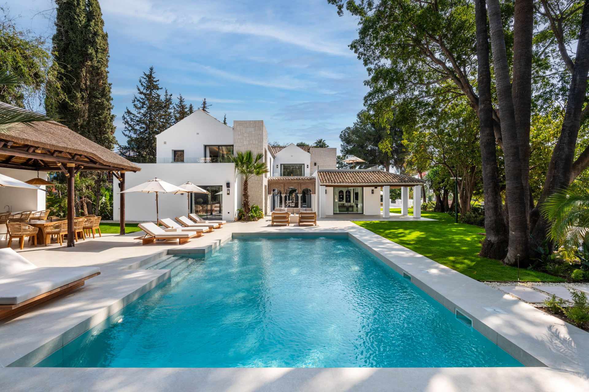 Villa zum Verkauf in Nueva Andalucia, Marbella