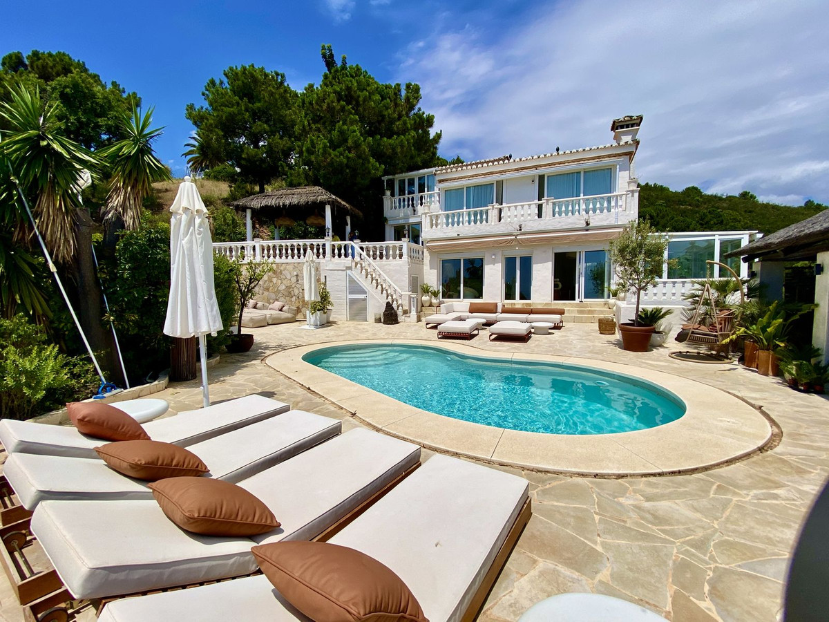 4 Bedroom Villa in Estepona
