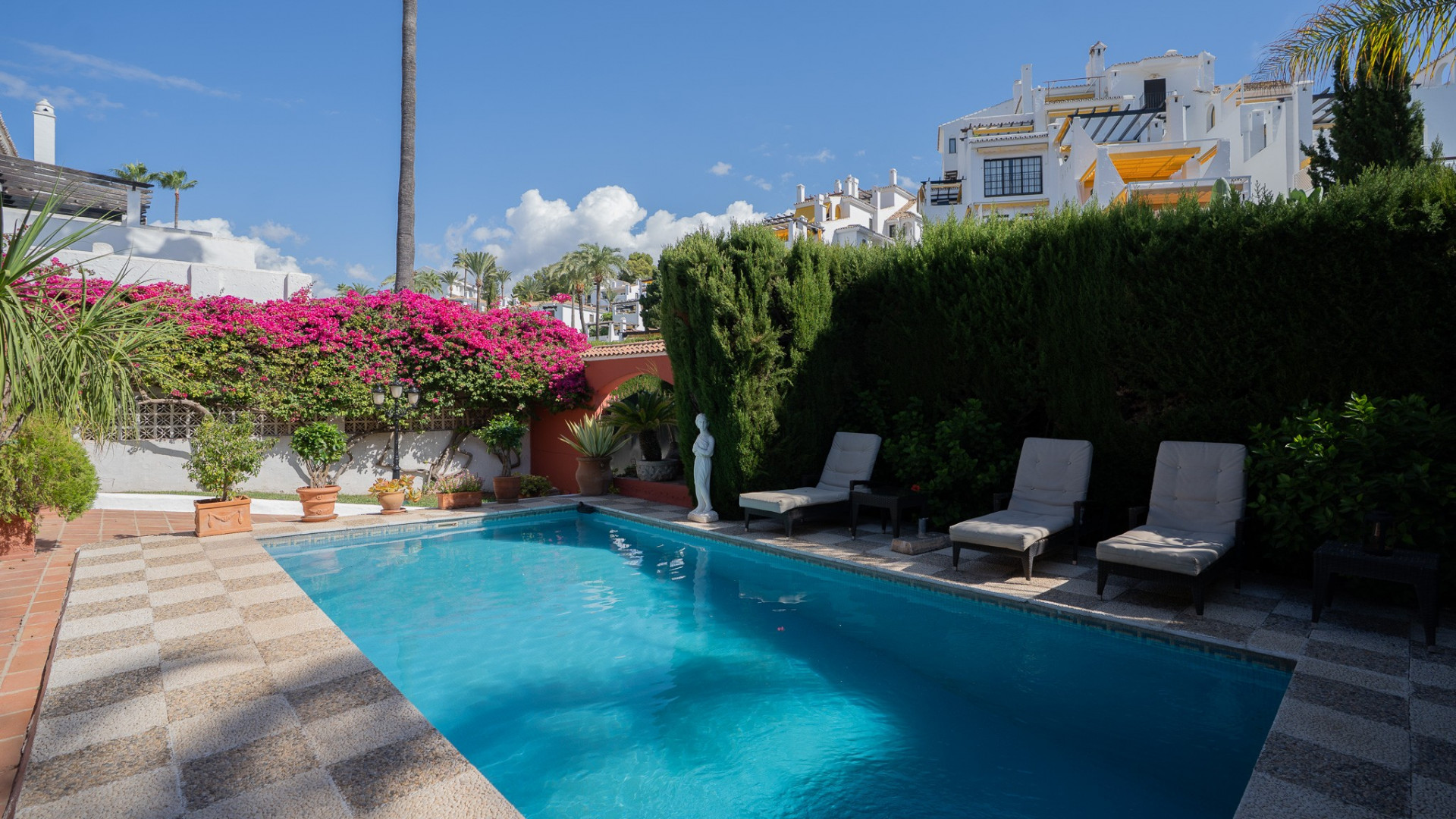 Вила за продажба в Marbella