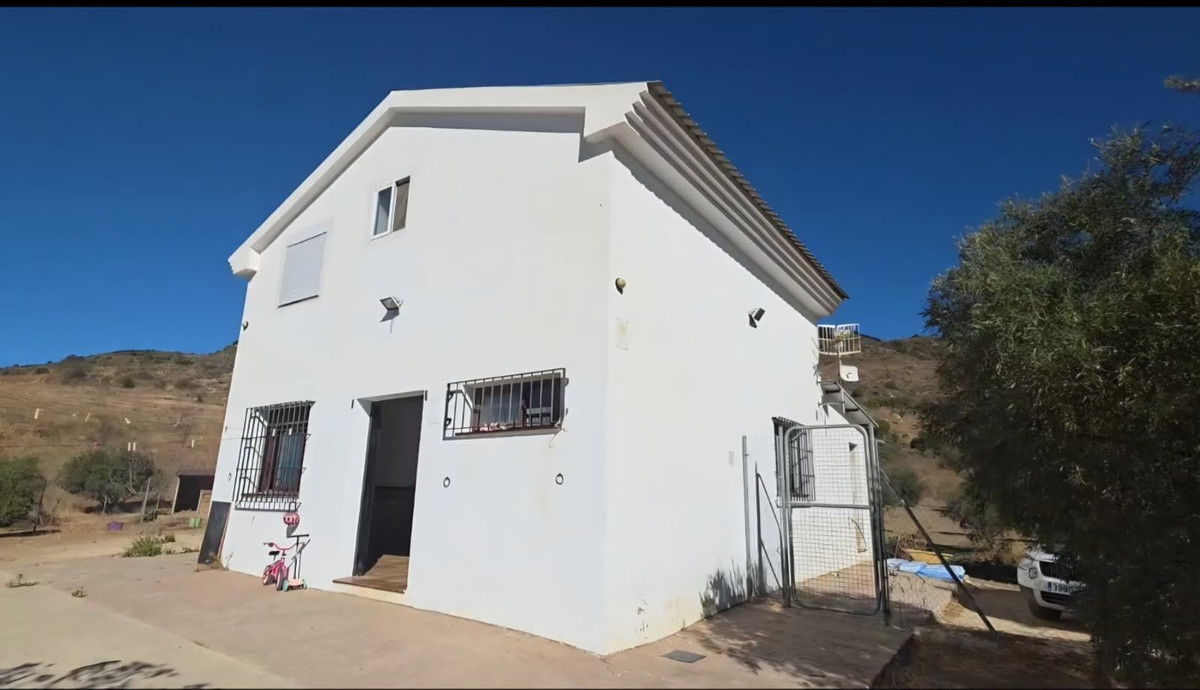3 Bedroom Country house in Villanueva de la Concepcion