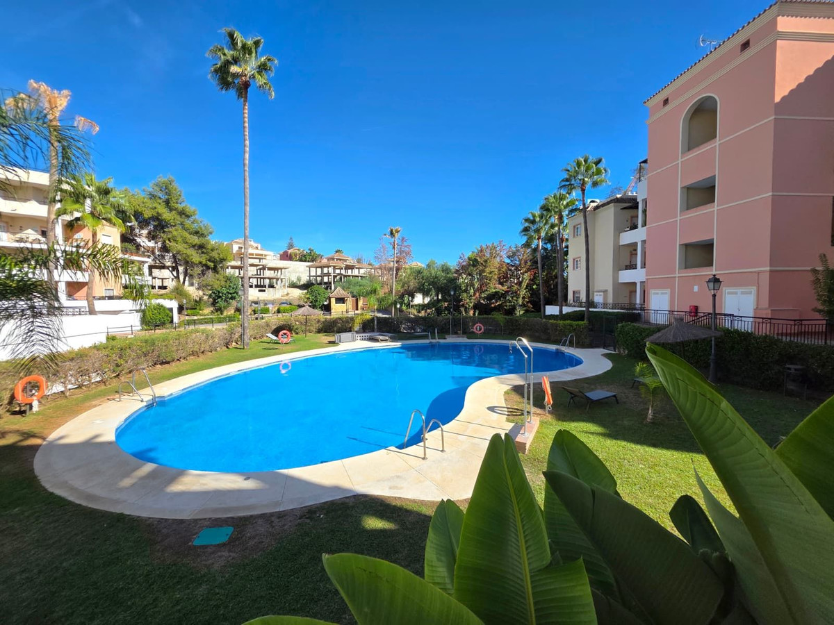 Апартамент за продажба в Nueva Andalucia, Marbella