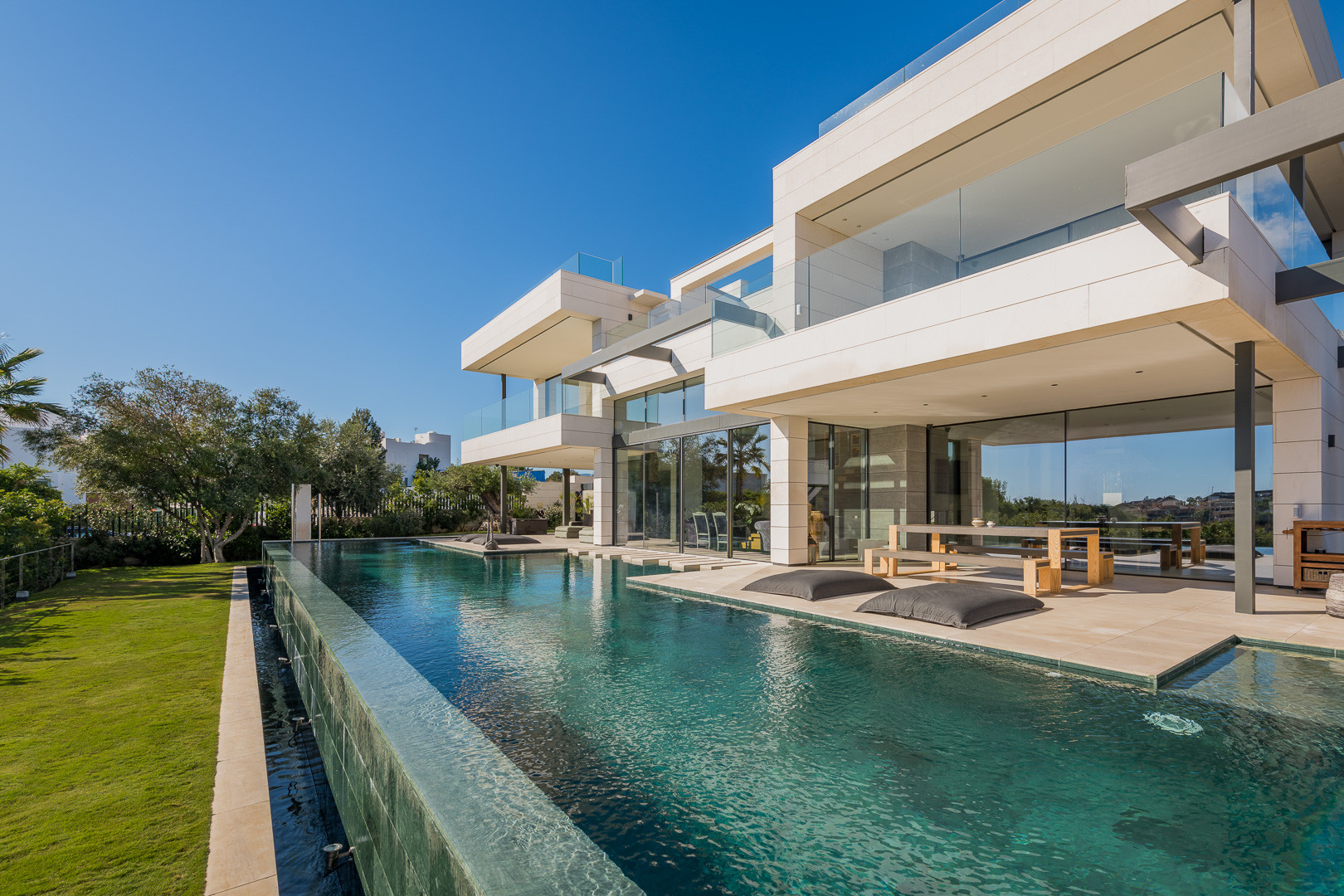 Вила за продажба в Marbella Golden Mile