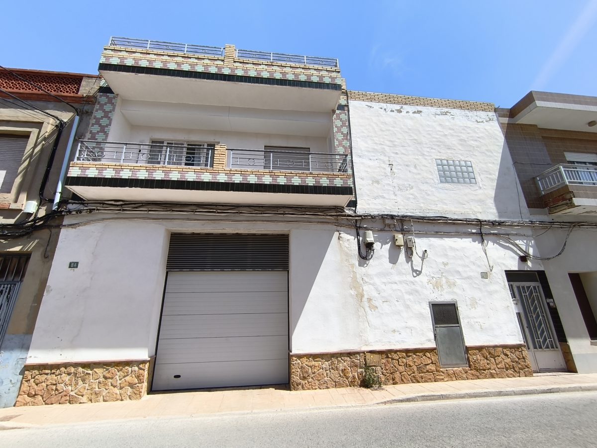 5 Bedroom Villa in Llombay