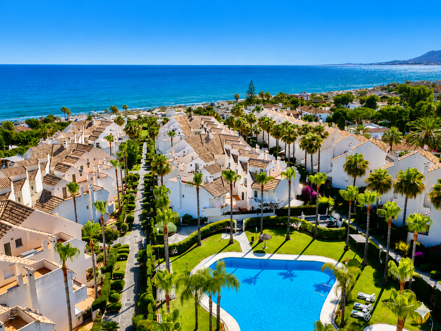Rekkehus til salgs i Costabella, Marbella