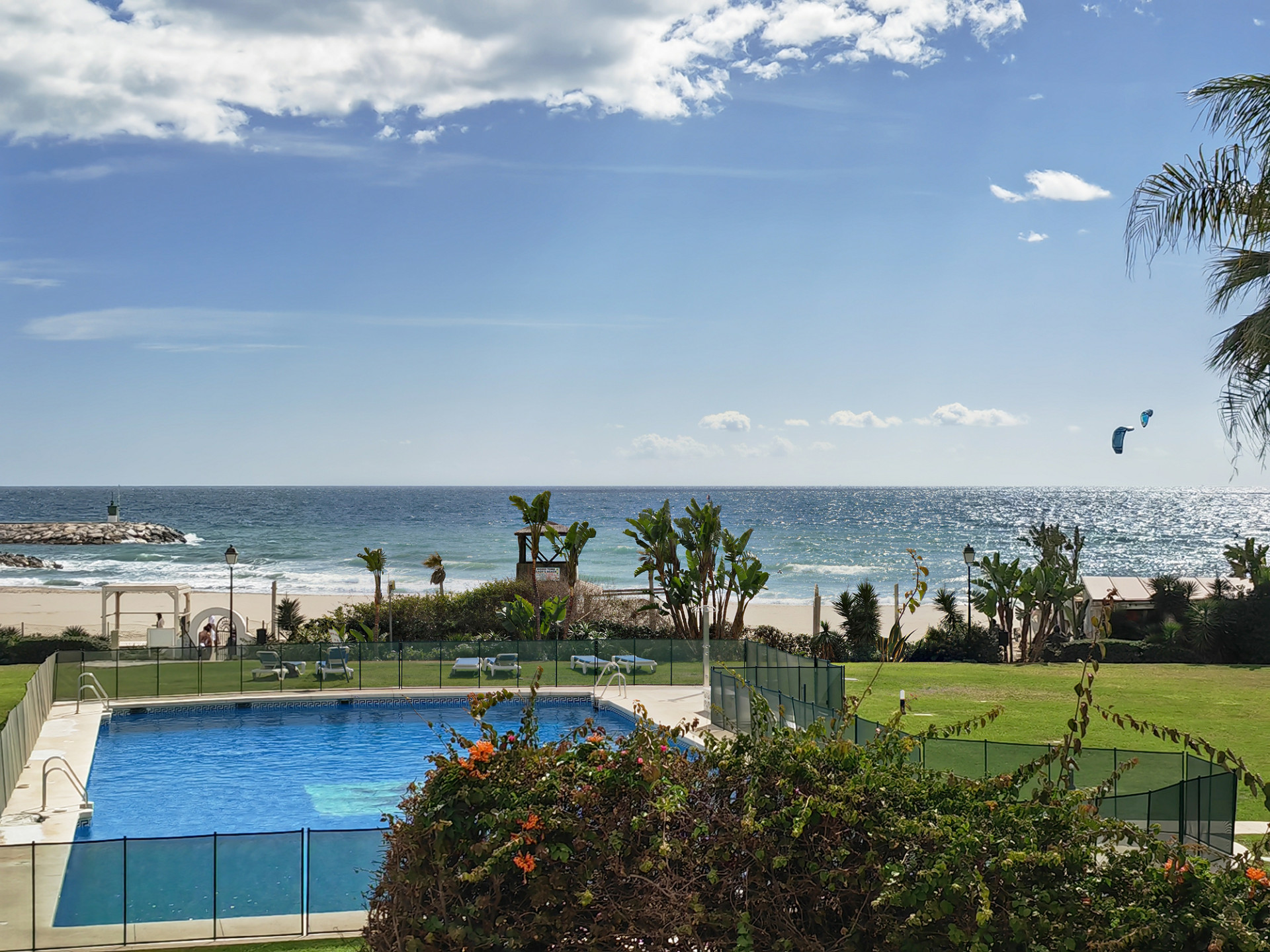 Wohnung zum Verkauf in Cabopino, Marbella