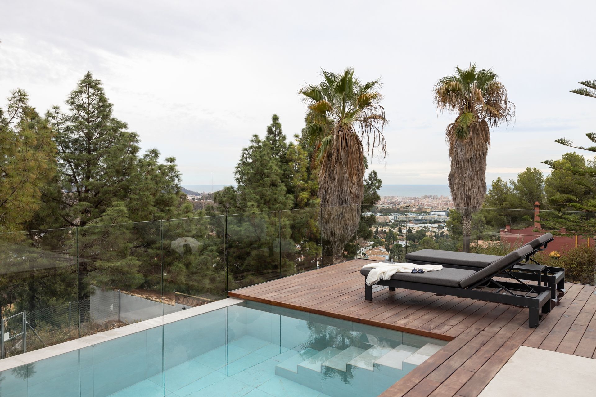 Villa in vendita a Puerto de la Torre, Malaga