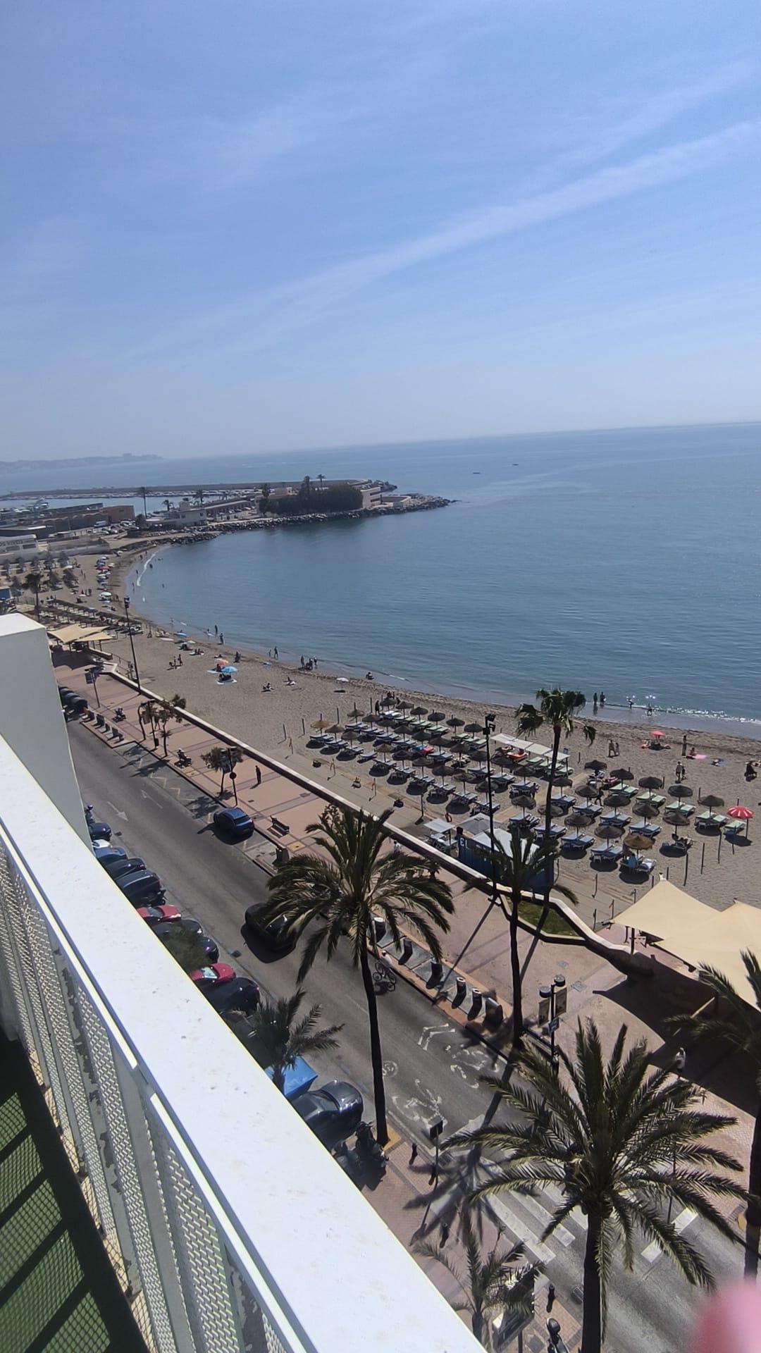Takleilighet til salgs i Puerto Deportivo, Fuengirola