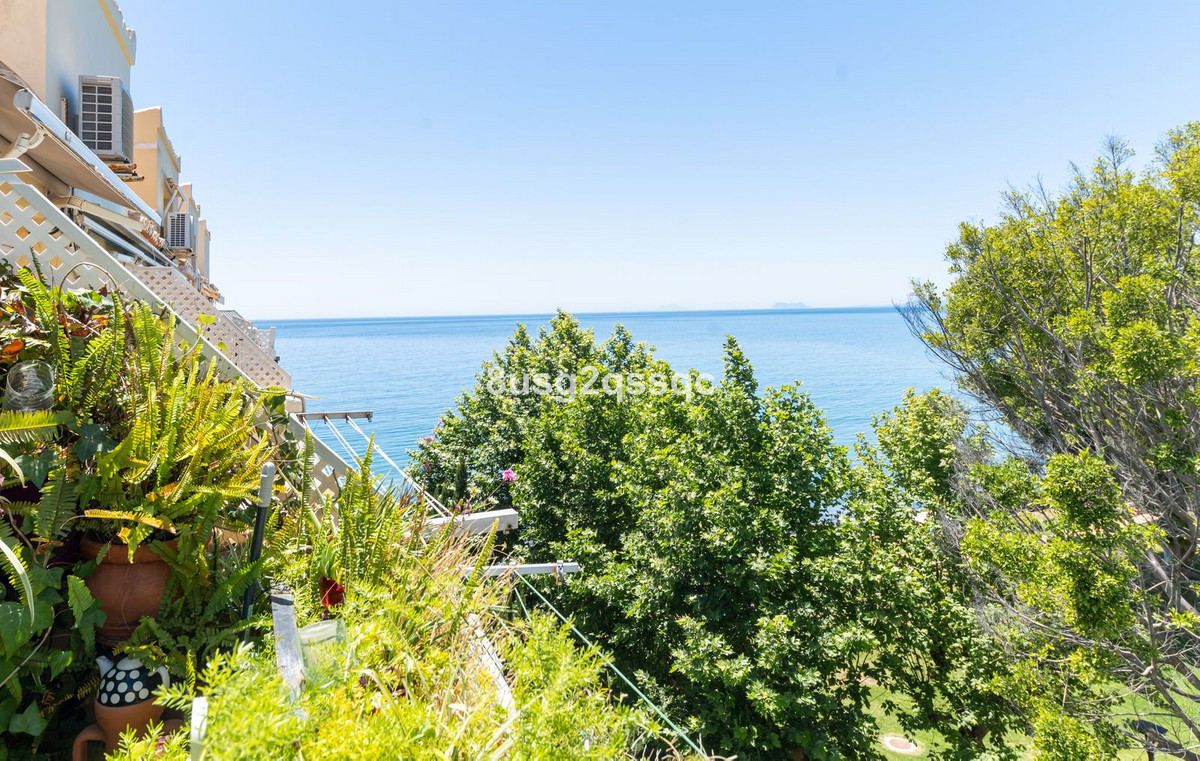 3 Bedroom Penthouse in Estepona