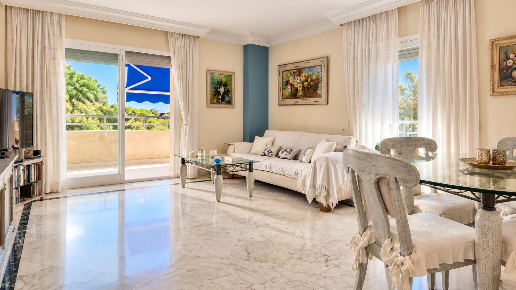 Leilighet til salgs i Puerto Banus, Marbella