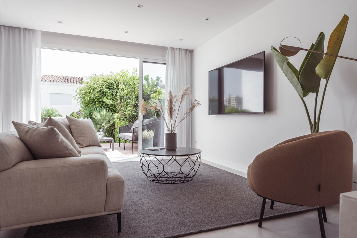 Rækkehus til salg i Nueva Andalucia, Marbella