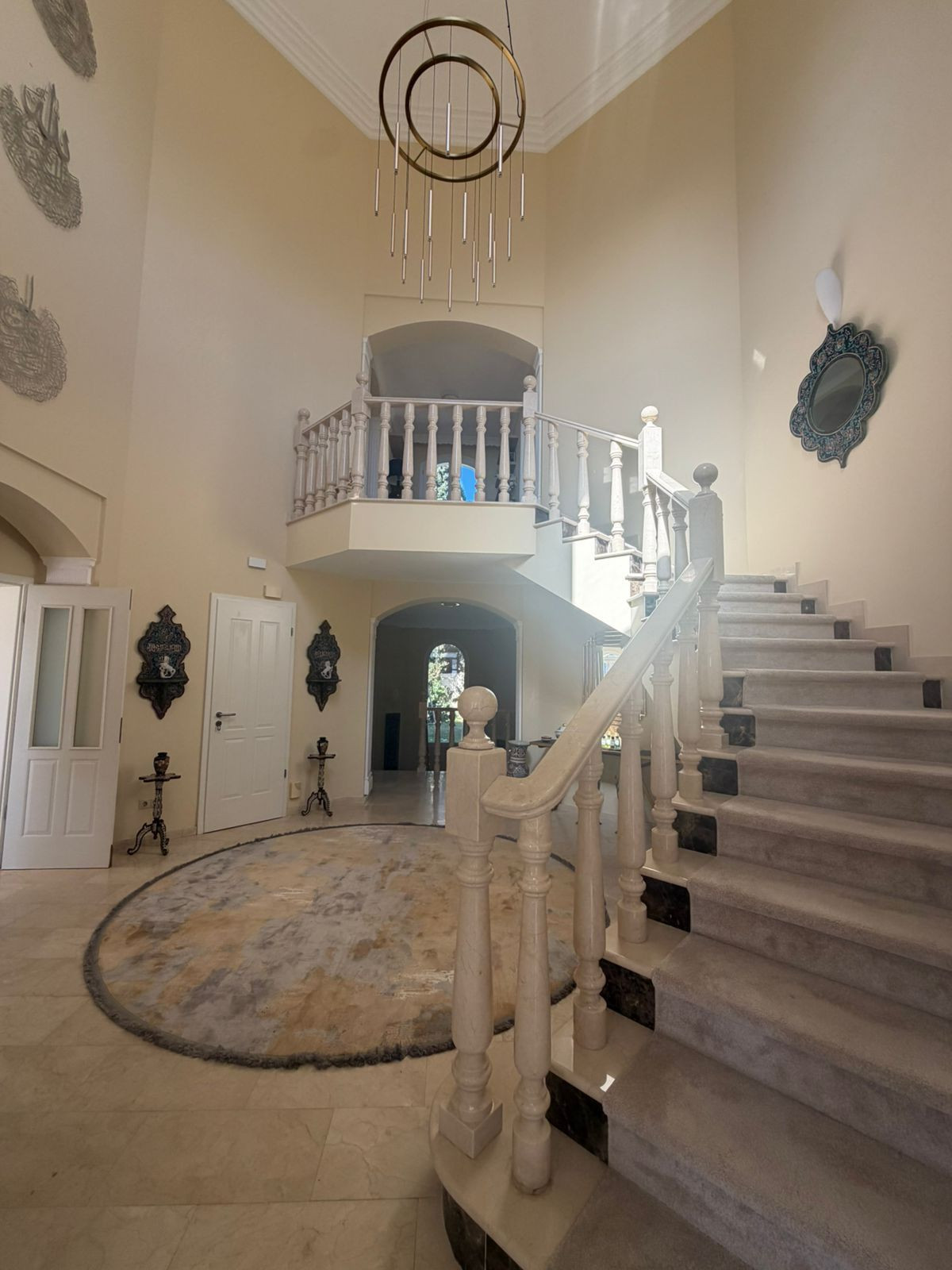 5 Bedroom Villa in Estepona
