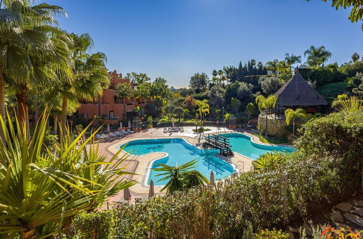 Lejlighed en venta i Nueva Andalucia, Marbella