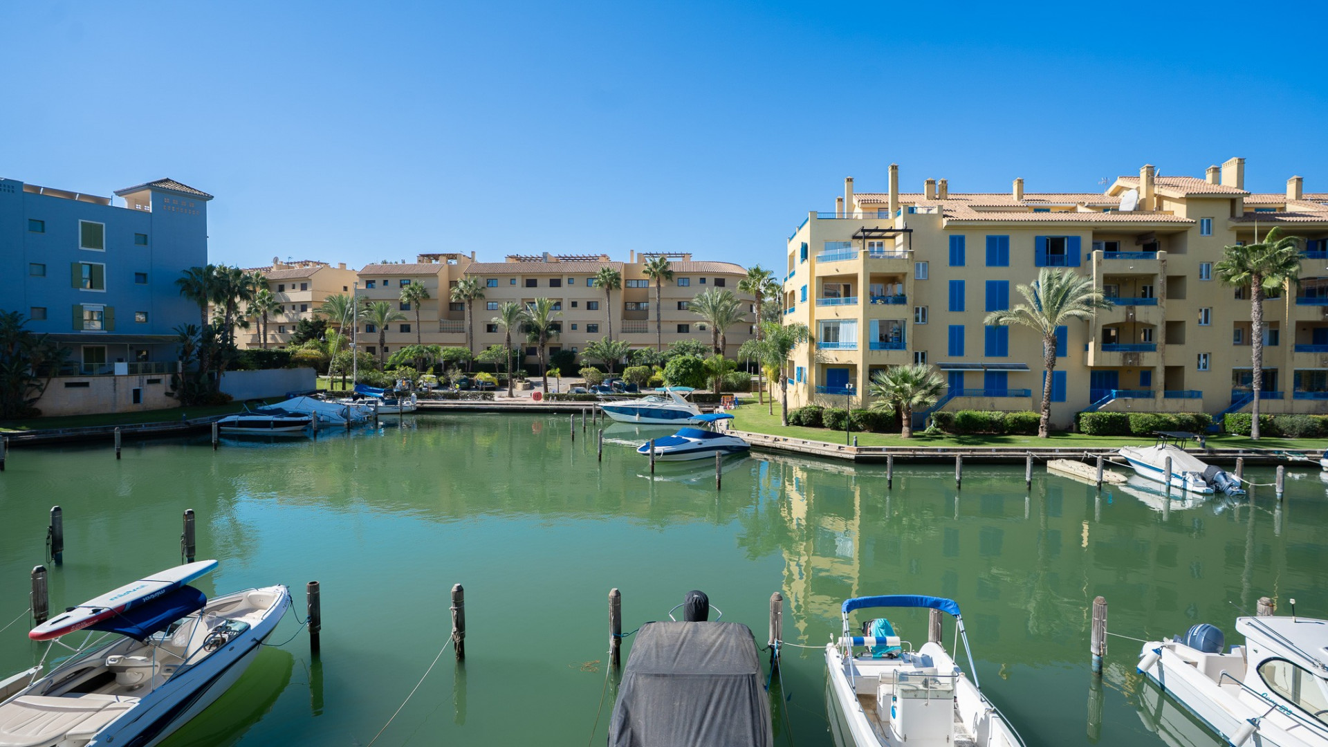 Апартамент за продажба в Sotogrande