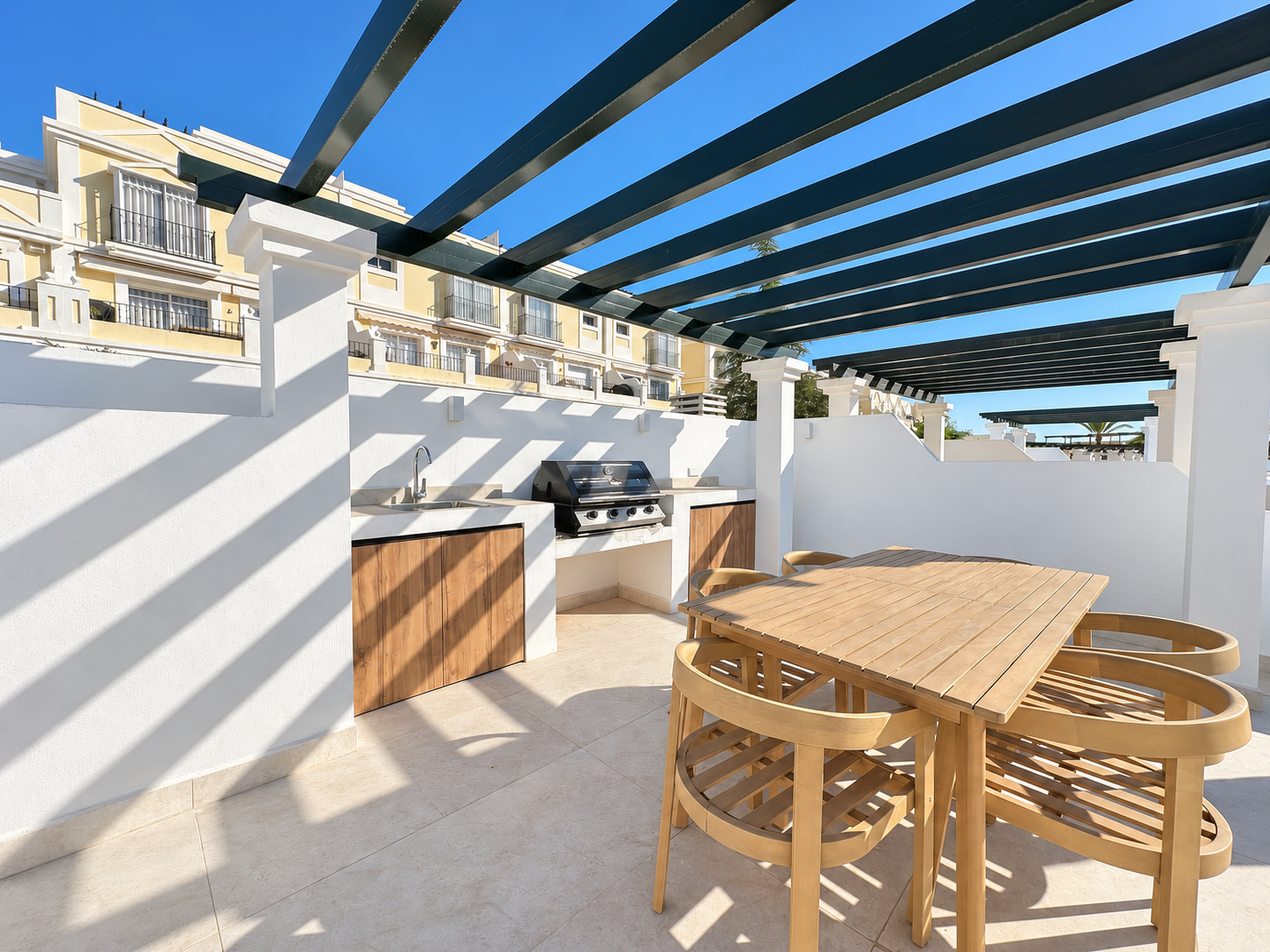 Ático en venta en Nueva Andalucía, Marbella