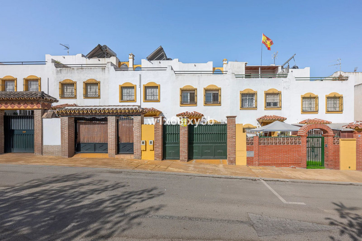 Μεζονέτα σε σειρά προς πώληση σε San Pedro de Alcántara