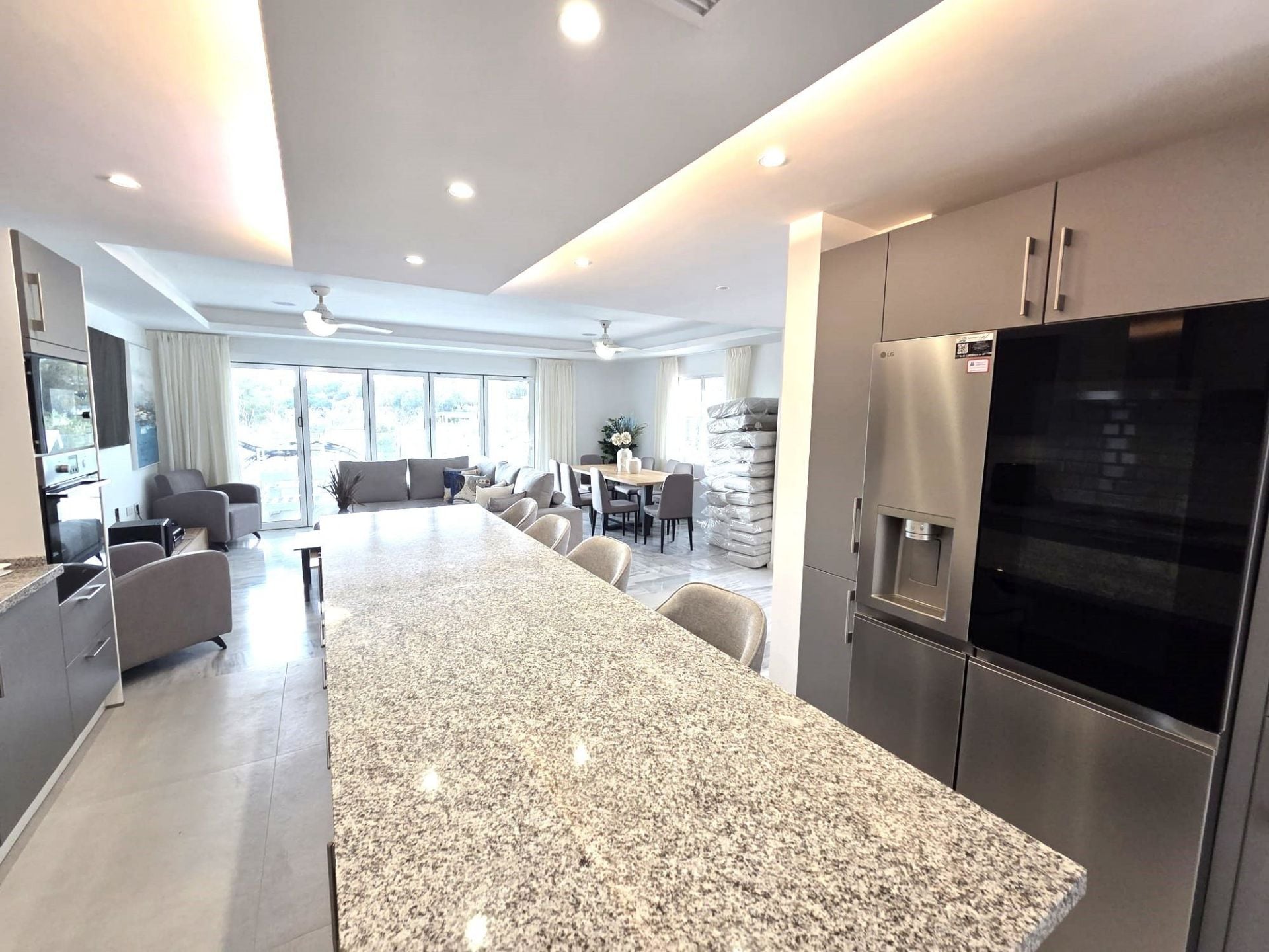 Villa til salgs i Cabopino, Marbella