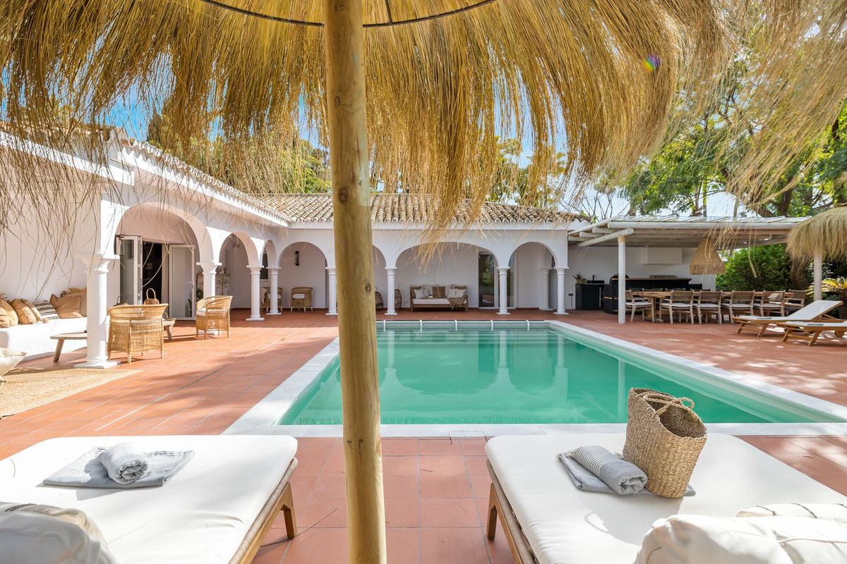Huvila myytävänä kohteessa Marbella