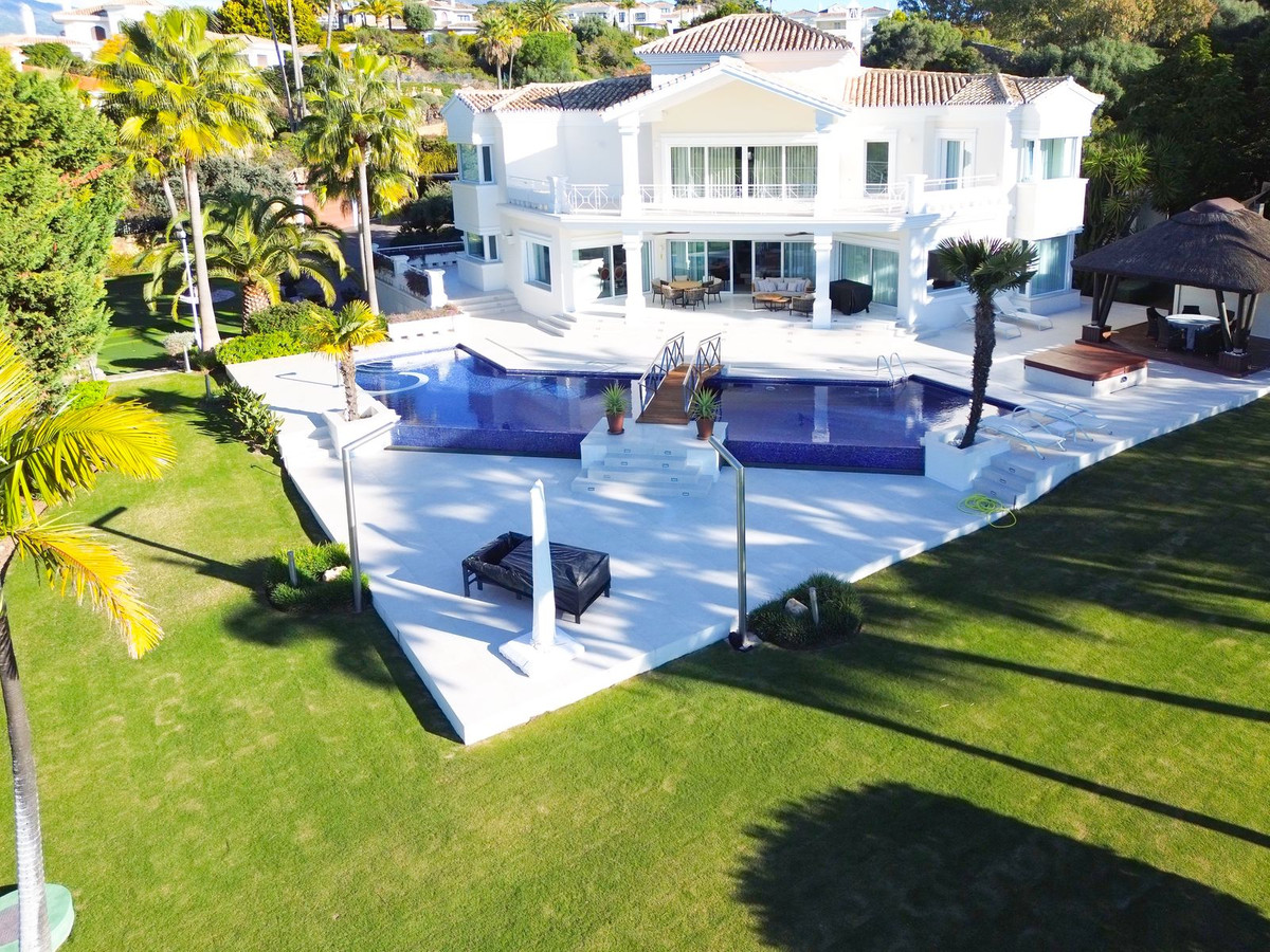 Βίλα προς πώληση σε La Quinta, Benahavis