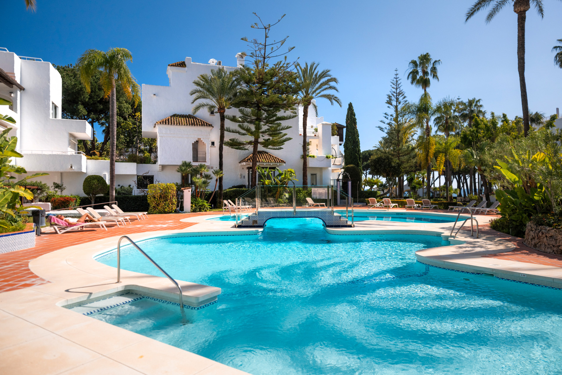 Takvåning till salu i Marbella Golden Mile