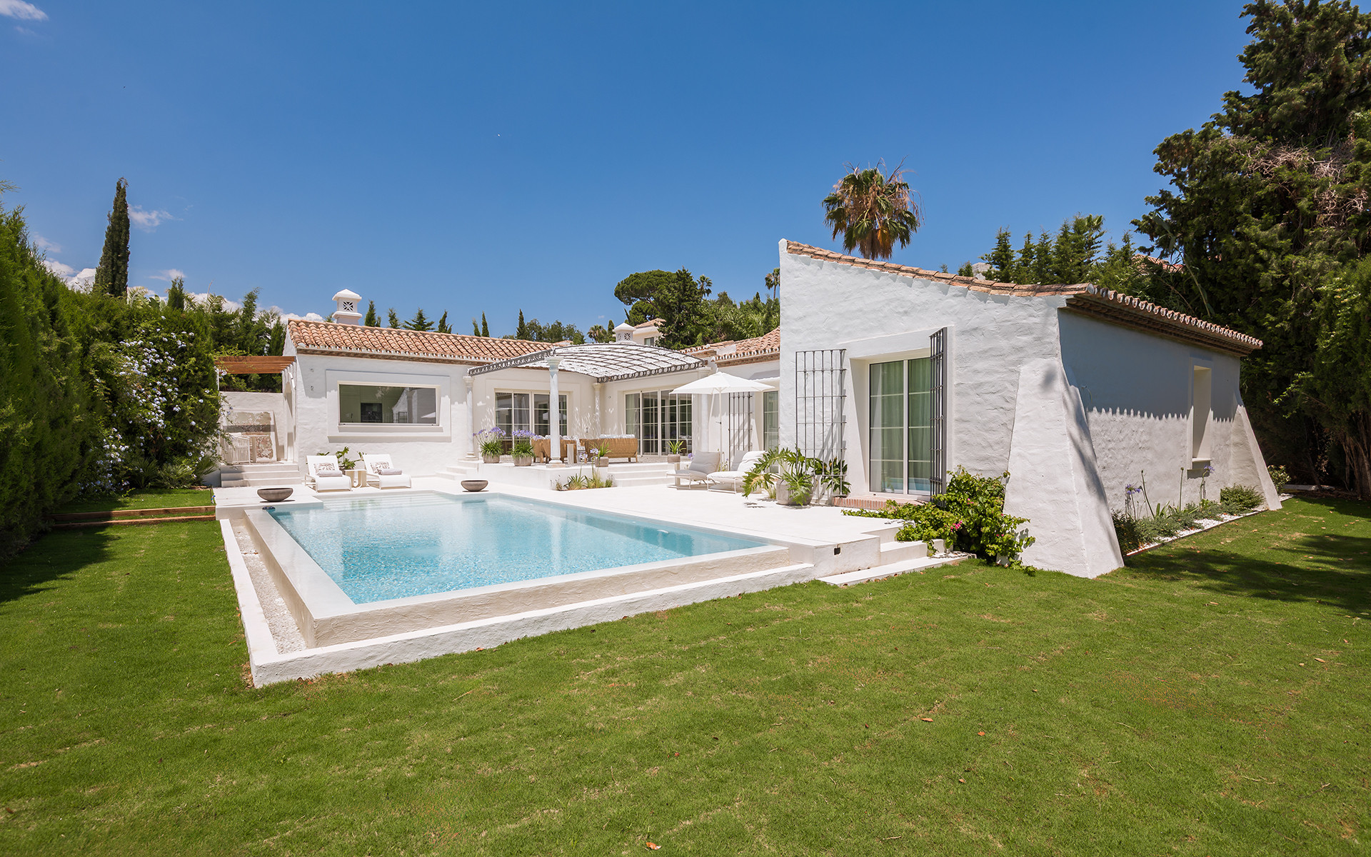 Villa til salgs i Guadalmina Alta, San Pedro de Alcántara
