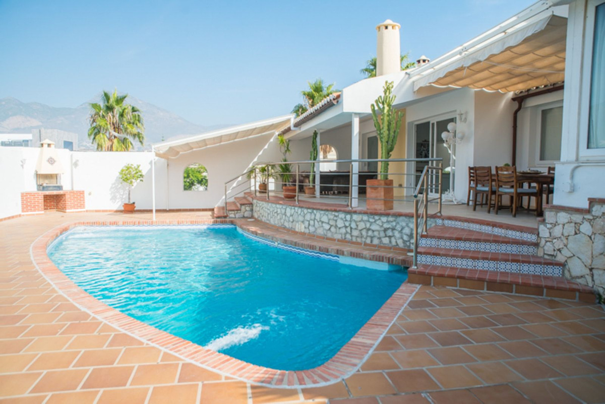 Villa in vendita a Benalmadena