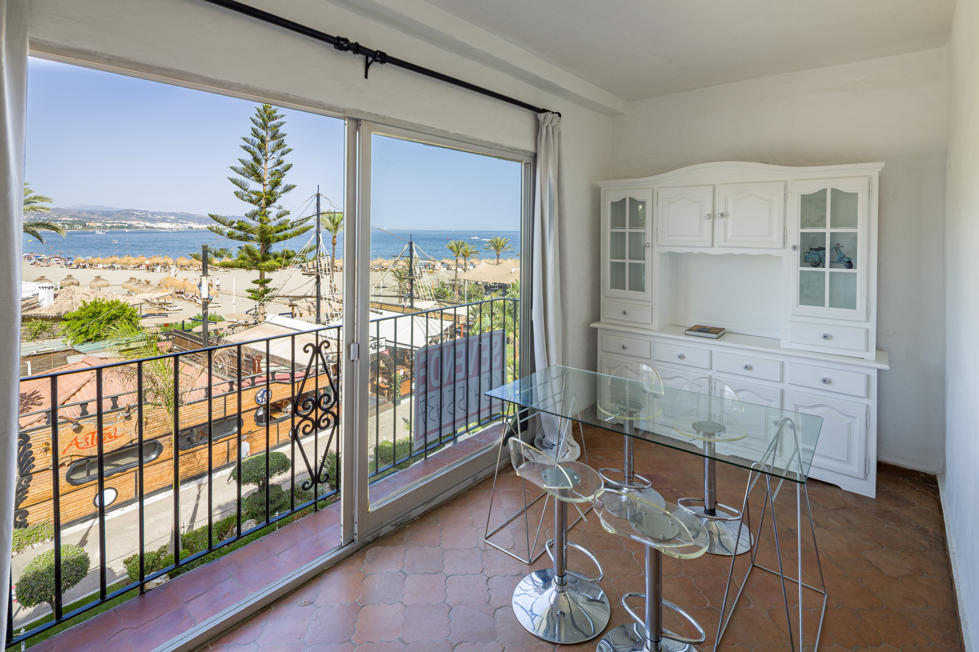 Апартамент за продажба в Puerto Banus, Marbella