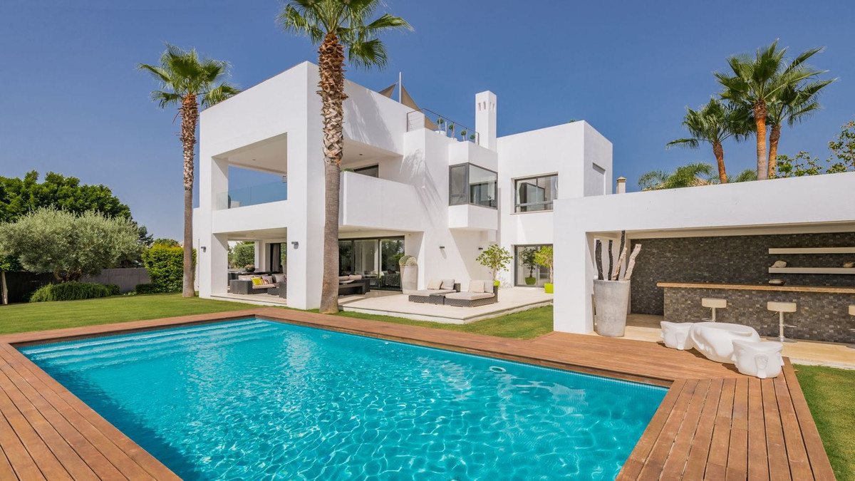 Βίλα προς πώληση σε Marbella Golden Mile