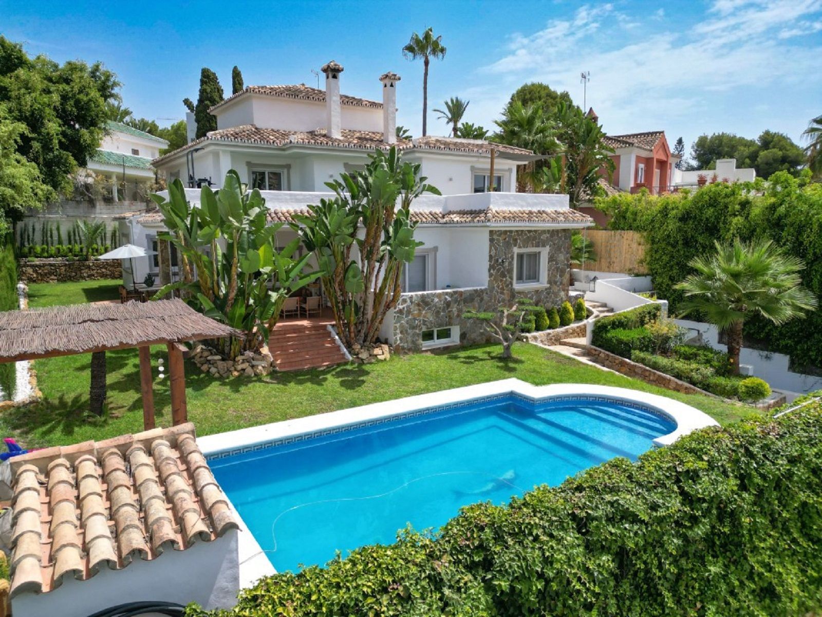 Villa zum Verkauf in Nueva Andalucia, Marbella