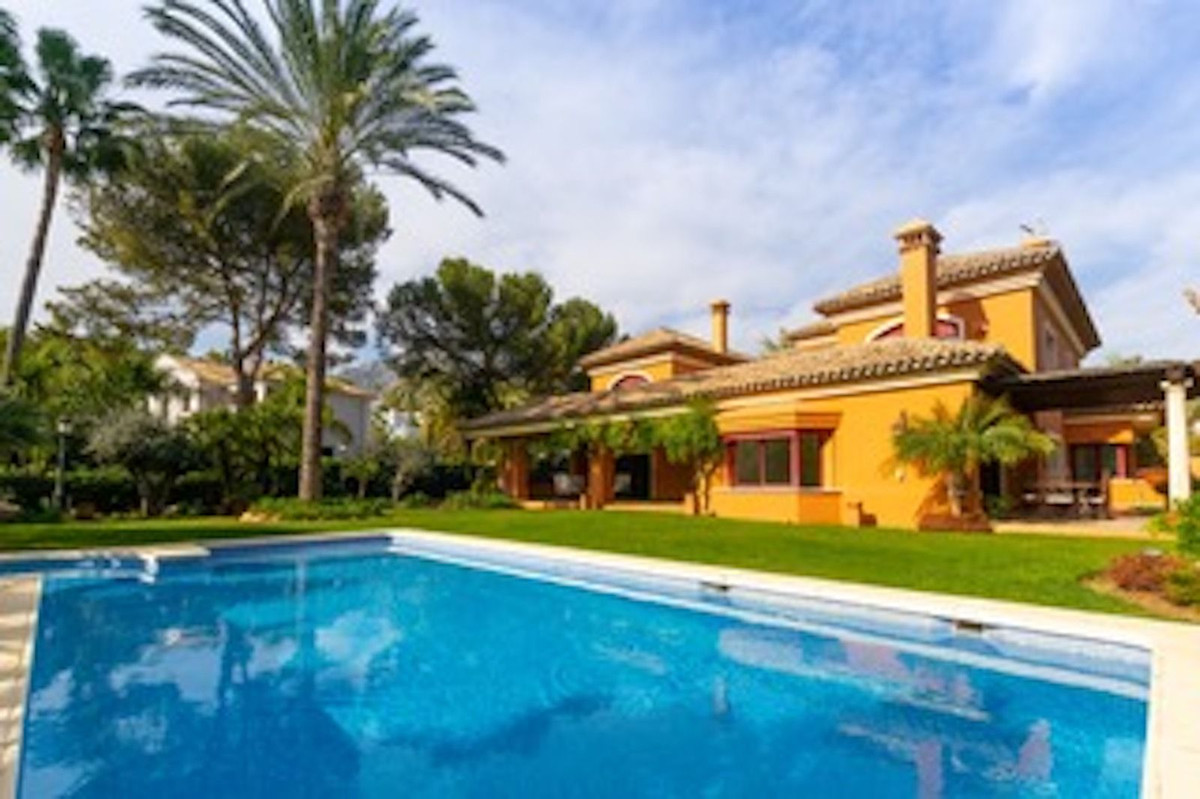 Вила за продажба в Marbella