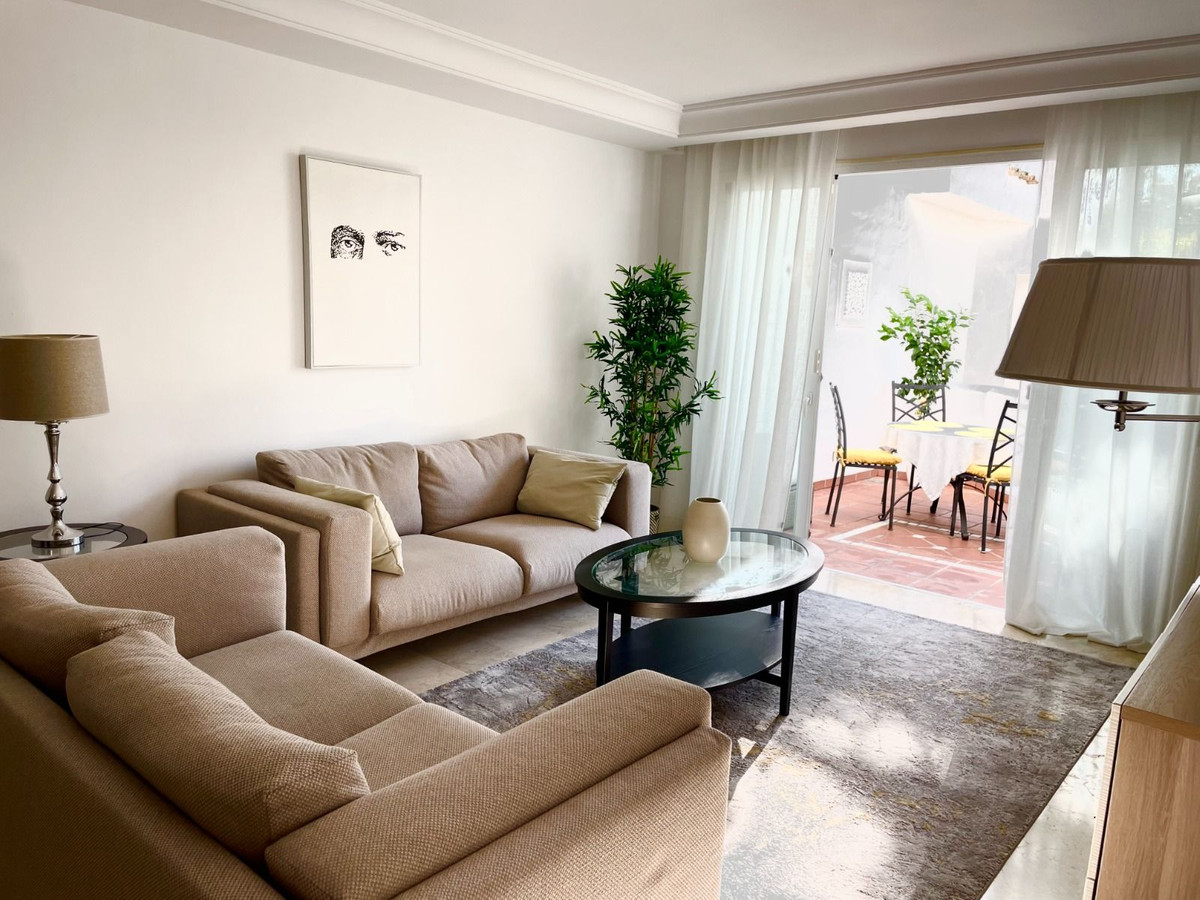 2 Bedroom Apartment in Marbella