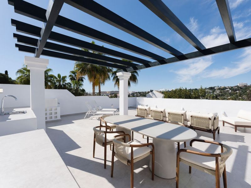 Takleilighet til salgs i Nueva Andalucia, Marbella
