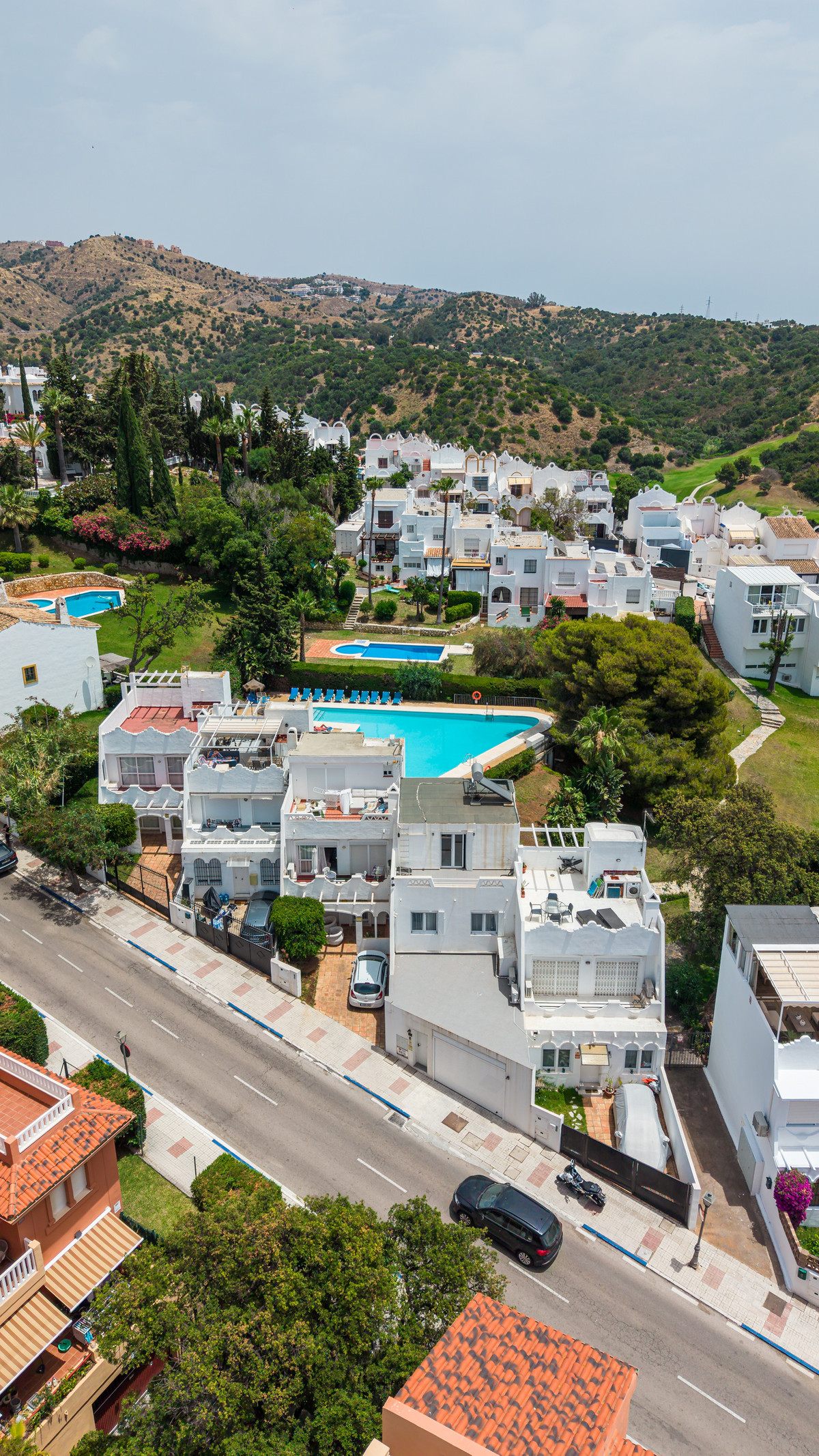 Rekkehus til salgs i Las Chapas, Marbella