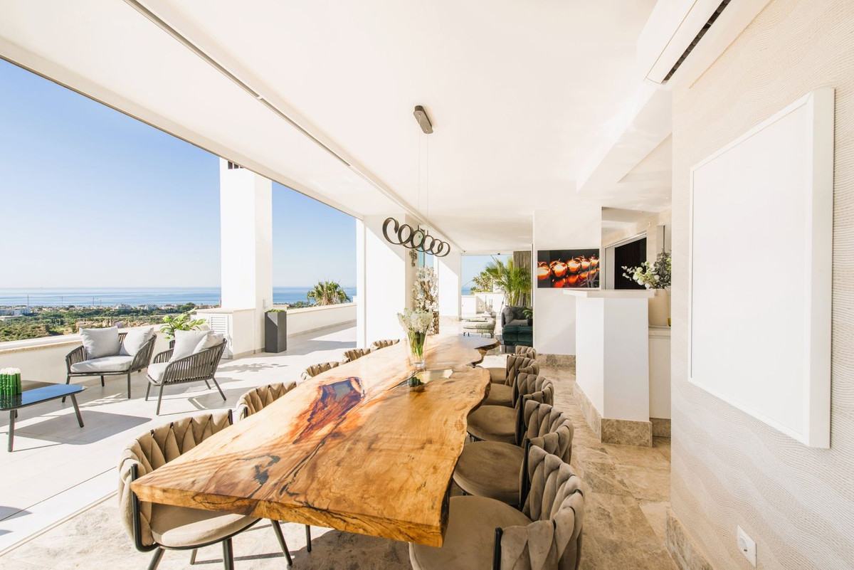 Пентхаус за продажба в Los Monteros, Marbella