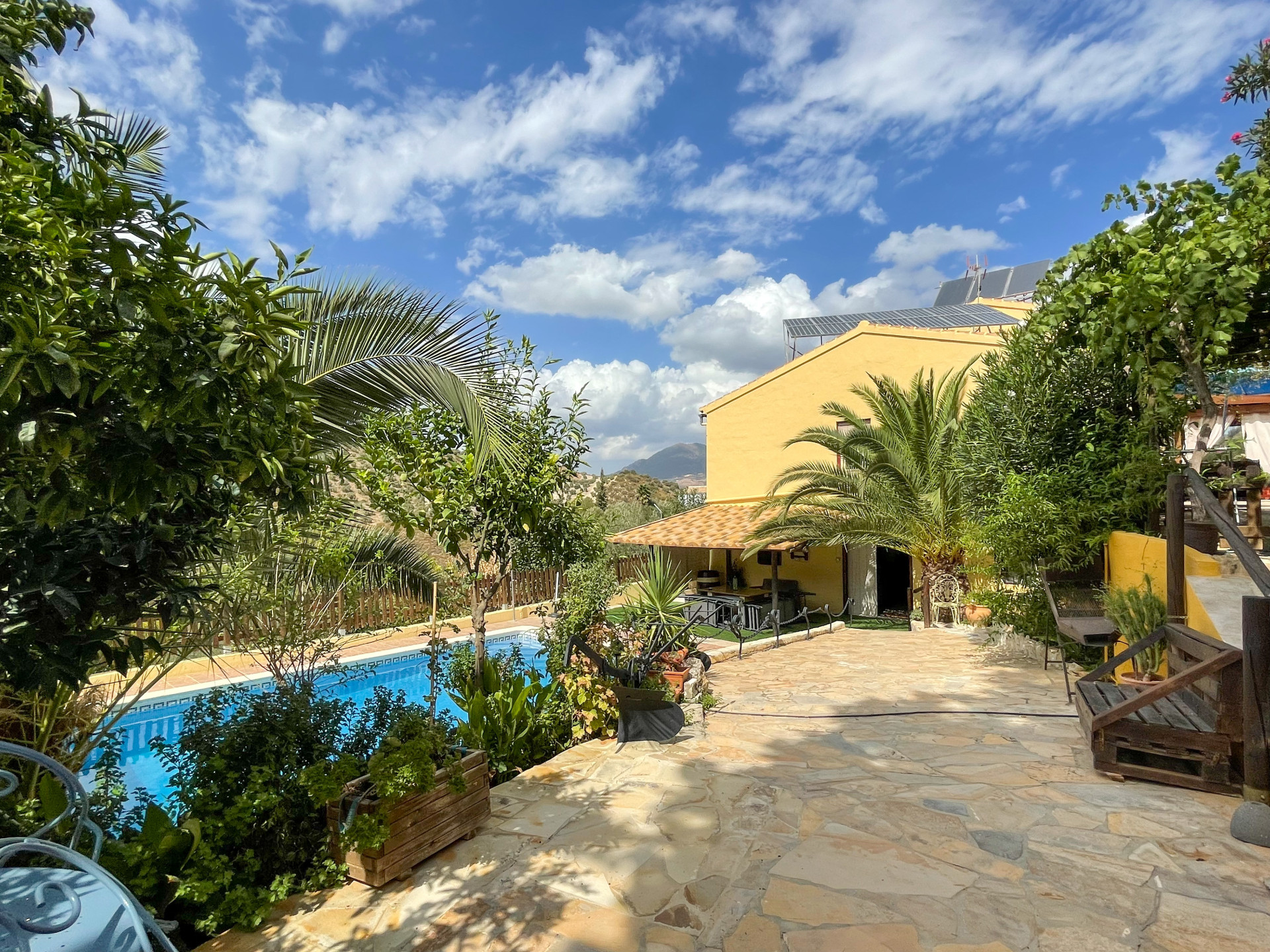 5 Bedroom Country house in Iznajar