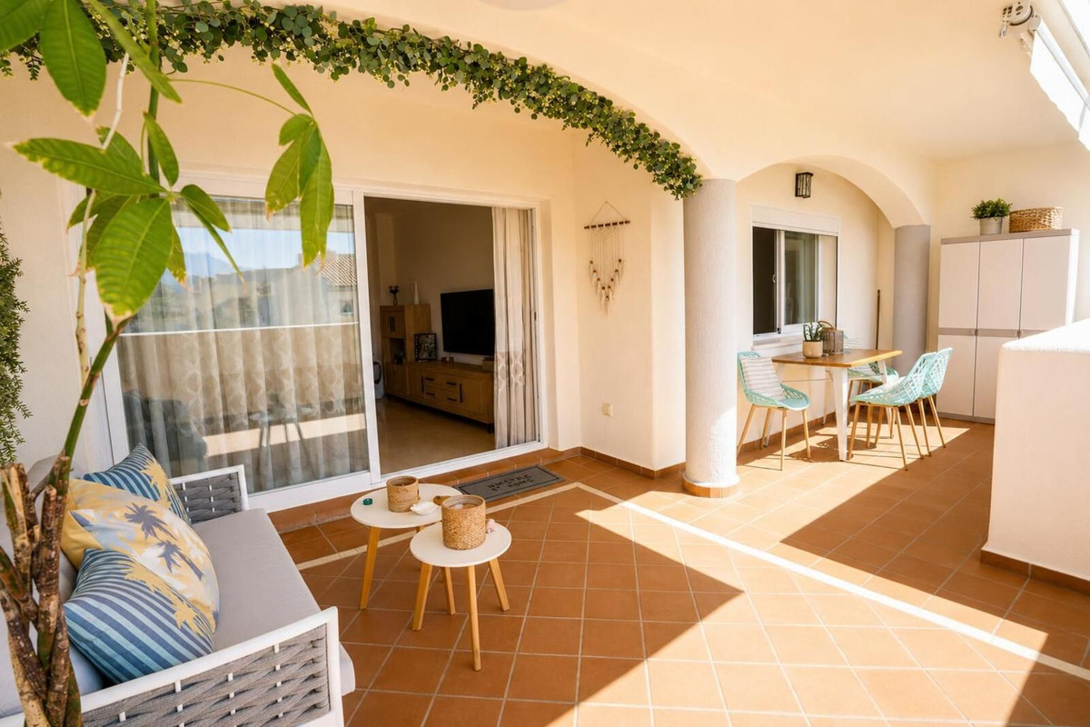 Piso en venta en Elviria, Marbella