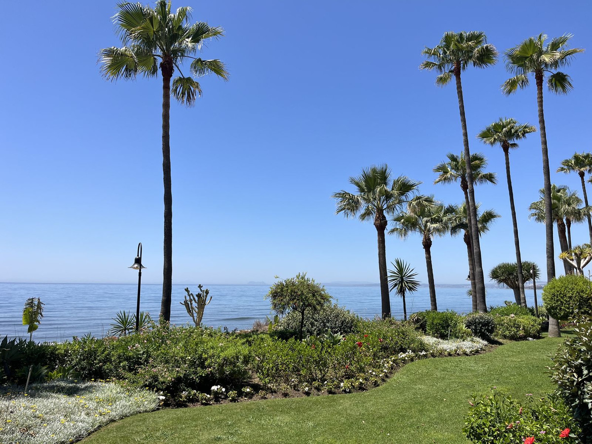 3 Bedroom Apartment in Estepona