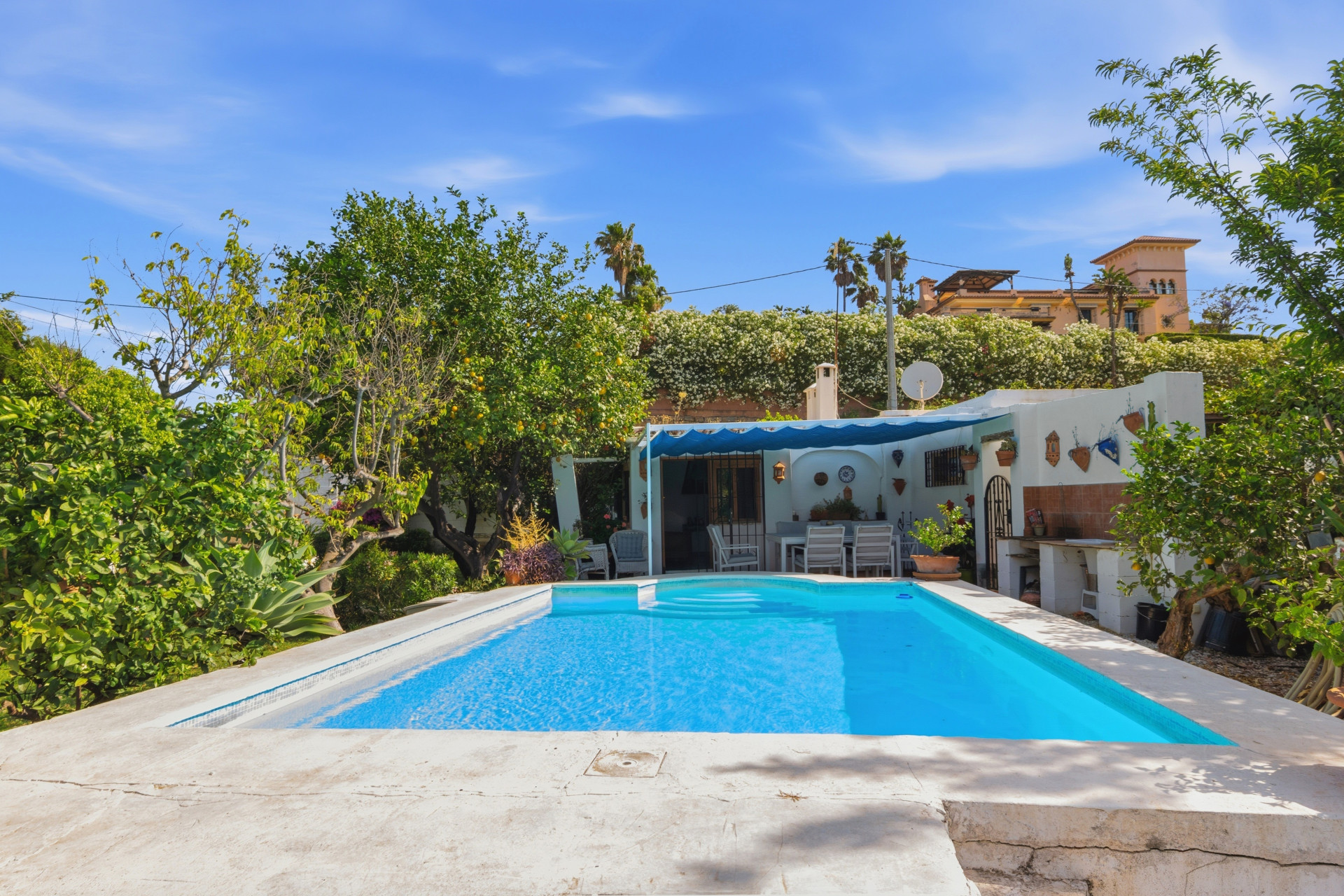 Селска къща за продажба в Estepona Town