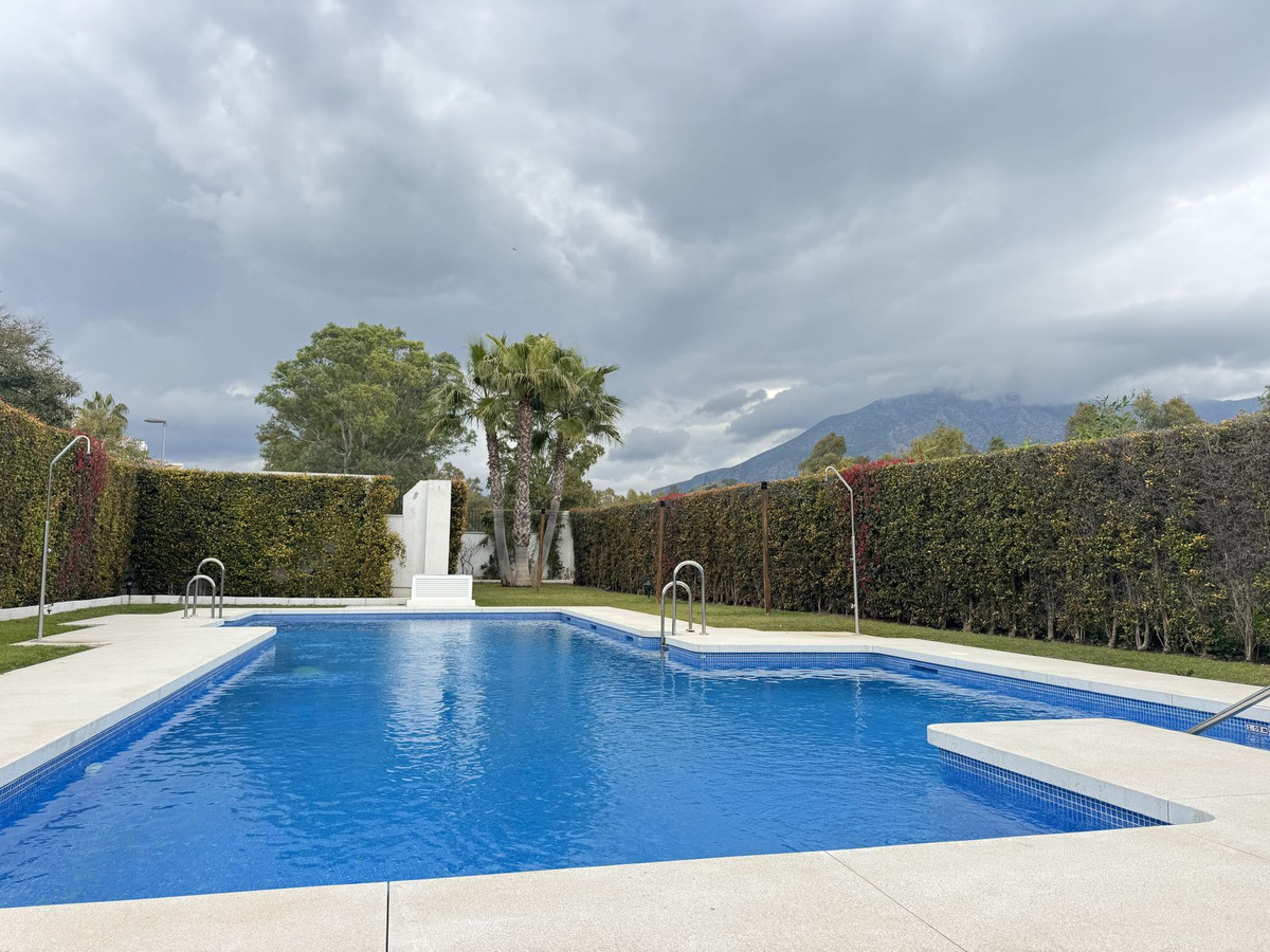 Leilighet til salgs i Nueva Andalucia, Marbella