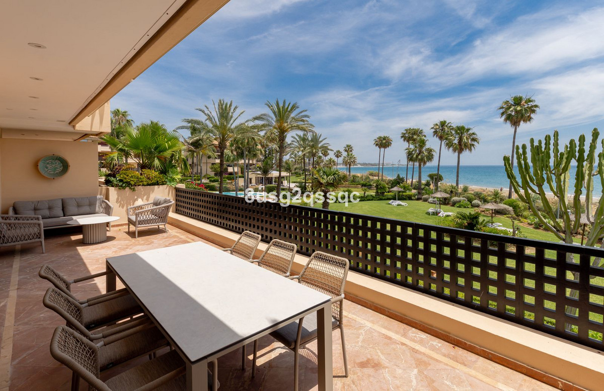 2 Bedroom Apartment in Estepona