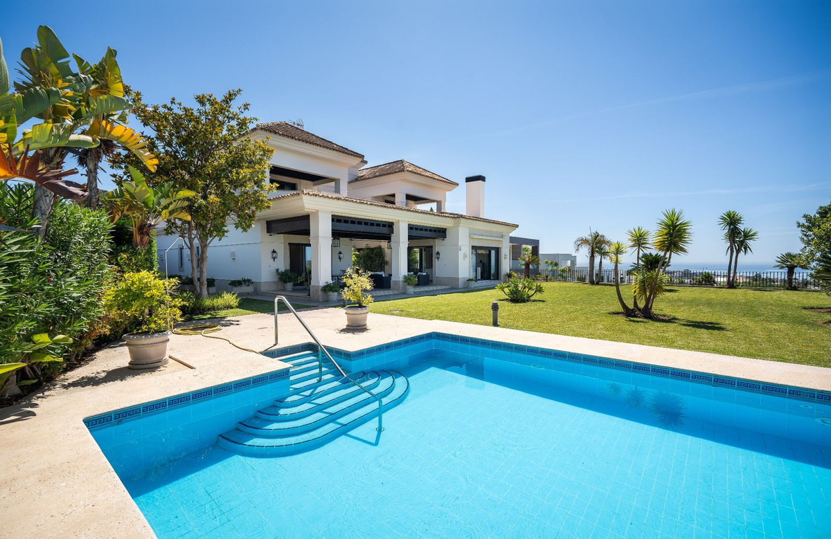 Βίλα προς πώληση σε Los Monteros, Marbella