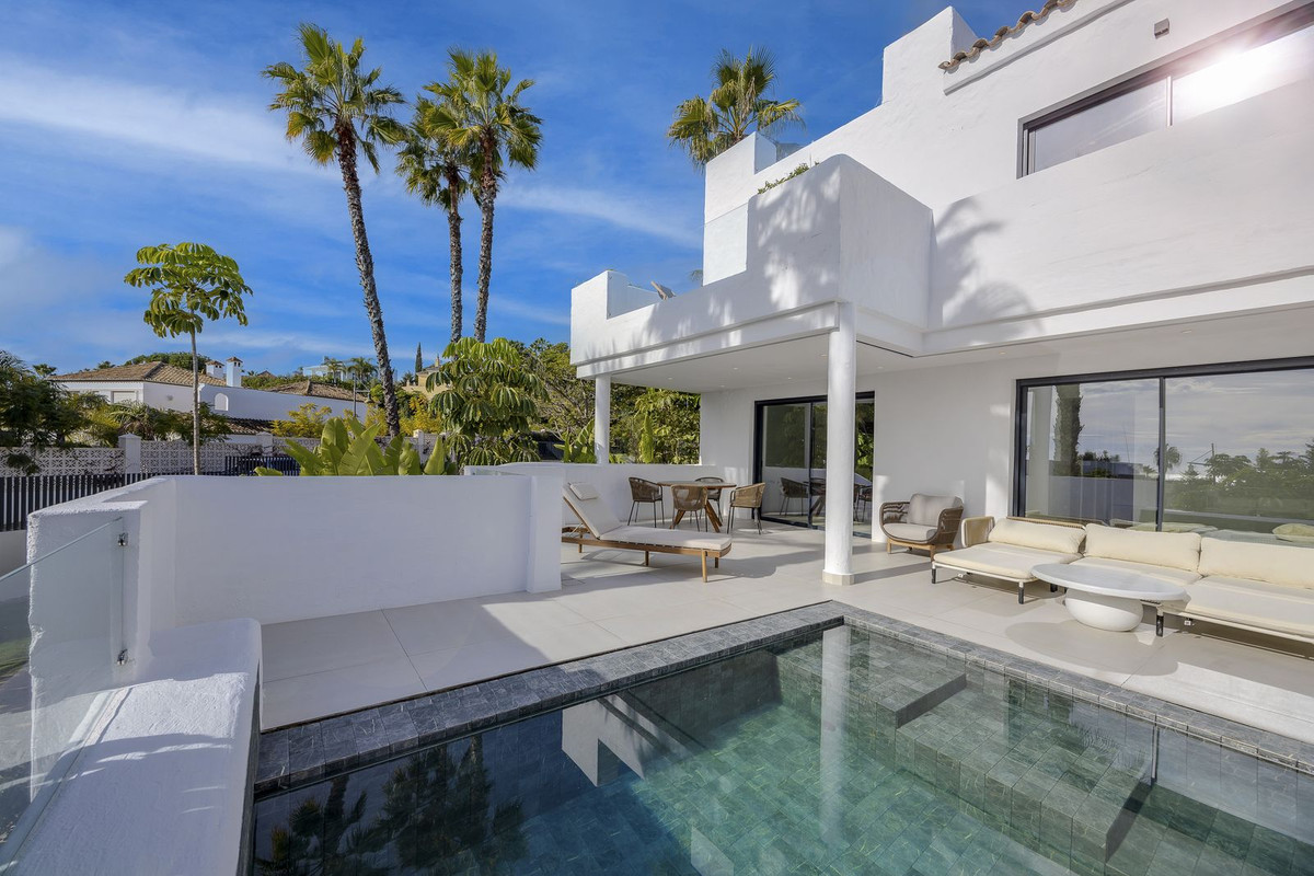 5 Bedroom Penthouse in El Paraíso