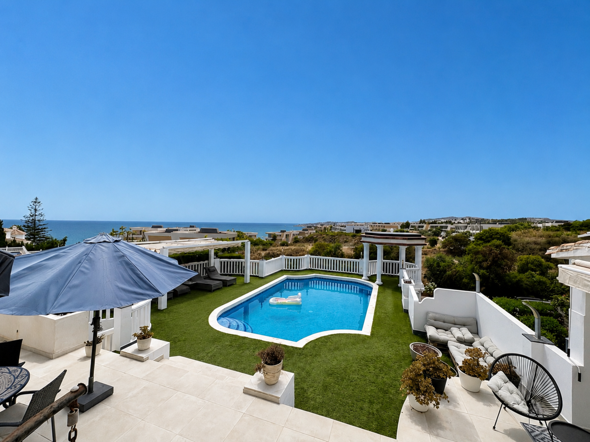 Casa en venta en El Faro, Mijas