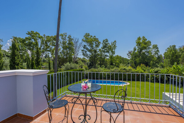 4-bed property for rent in Guadalmina Baja