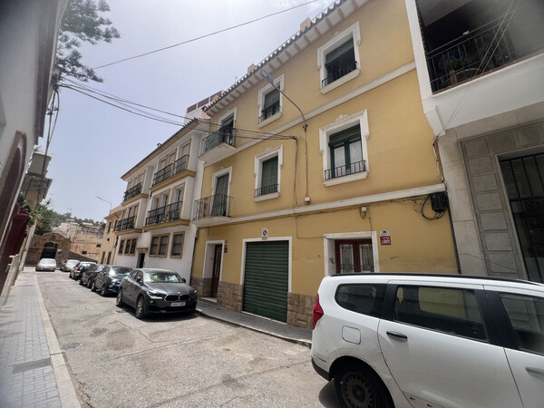 10-bed property for sale in Malaga Center